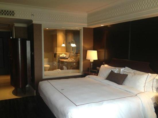 La Cage Dilli Near Delhi Airport By Gross Group New Delhi