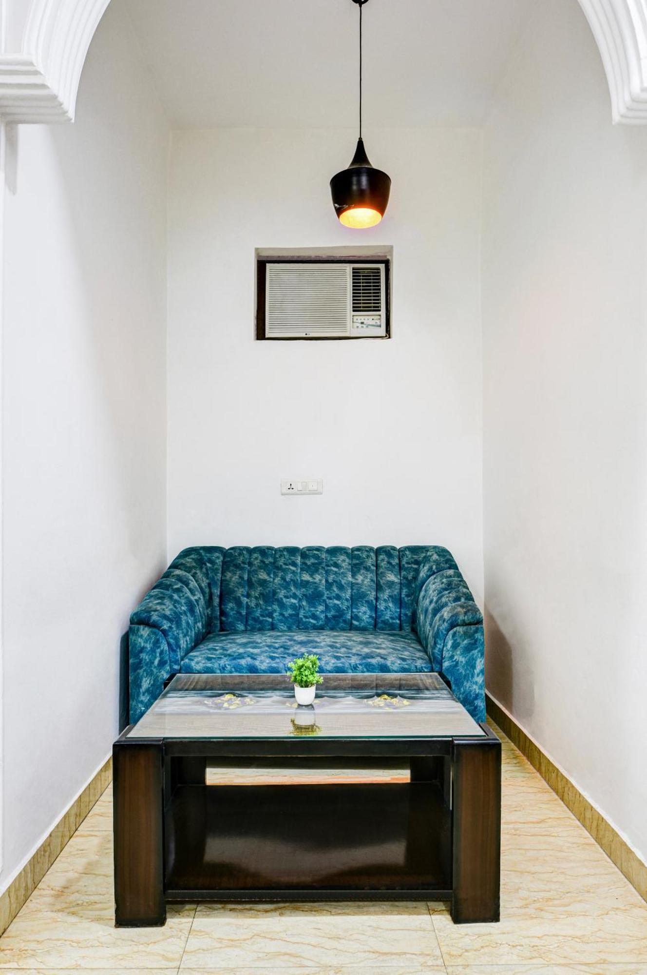Hotel La Cage Dilli Near Delhi Airport By Gross Group