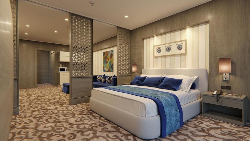 Hotel La Cage Dilli Near Delhi Airport By Gross Group 3*